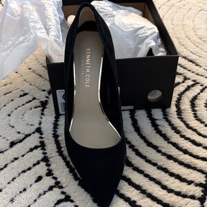 Kenneth Cole Women's Classic Black Heels